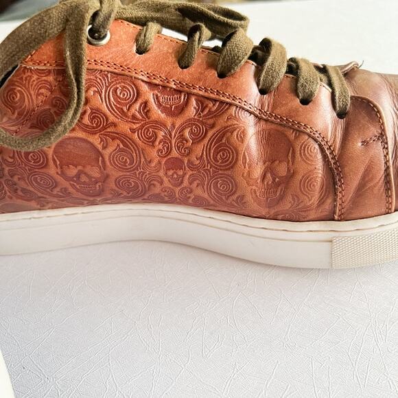 Robert Graham Skull Embossed Brown Leather Sneaker - Picture 16 of 16